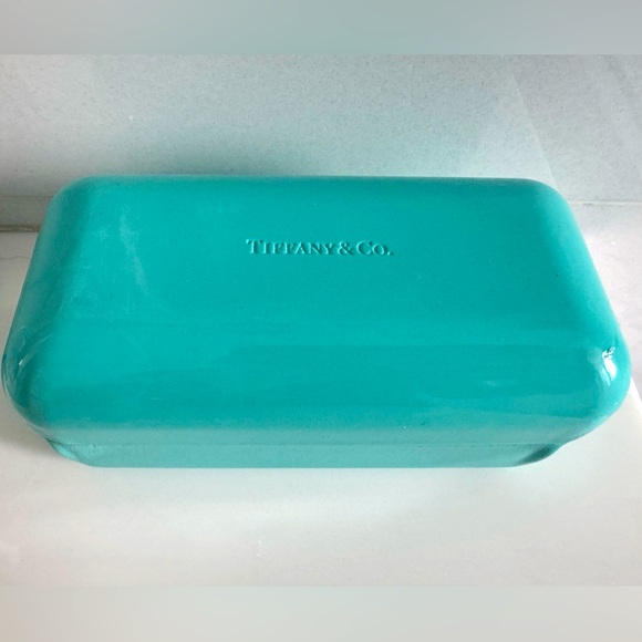 Tiffany & Co. sunglasses with iconic hard blue Tiffany case. - Picture 7 of 7